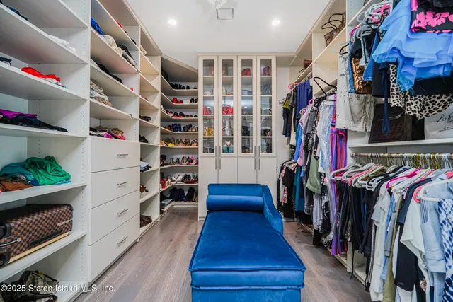 $3,850,000 | 5 Nicolosi Drive | Huguenot