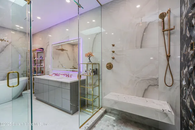 $3,850,000 | 5 Nicolosi Drive | Huguenot