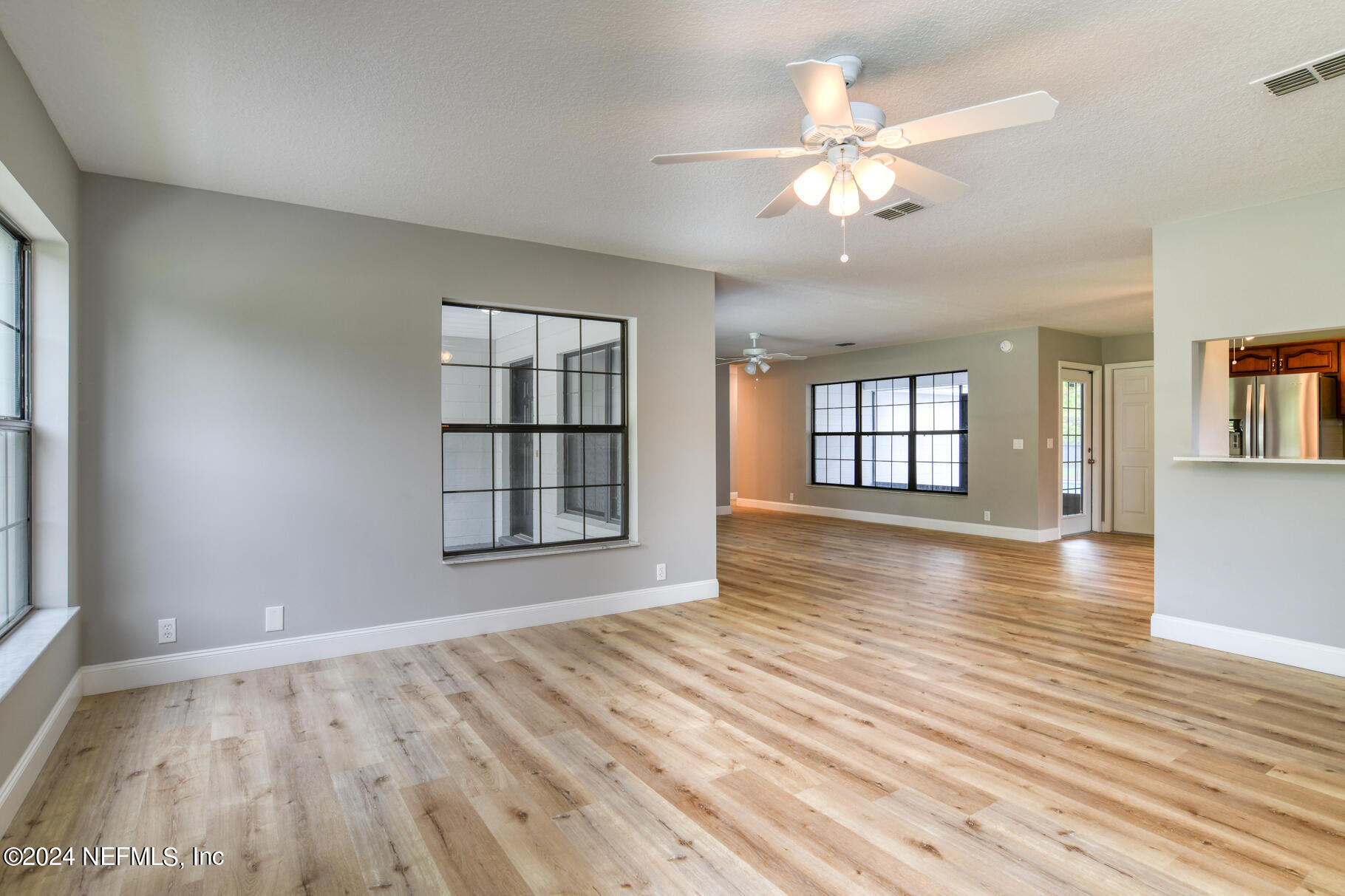 508 Hoover Road Interlachen, FL 32148 - Photo 7 of 42 Family room