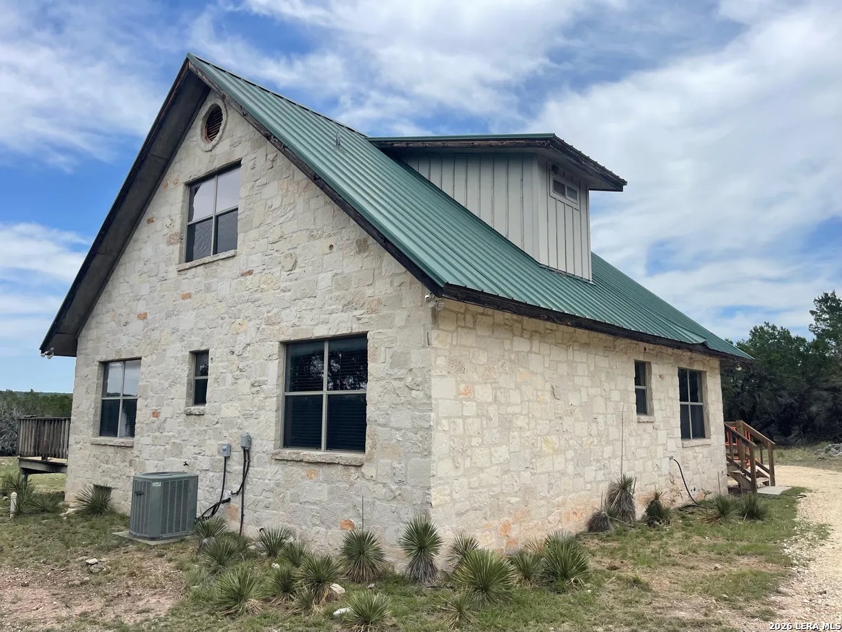 2275 Camino Real Road Junction, TX 76849 - Photo 9 of 36 Gallery Image 9