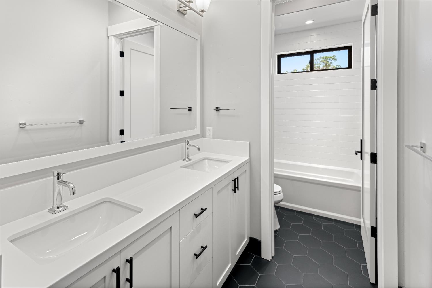 6971 Daffodil Trail Rescue, CA 95672 - Photo 13 of 27