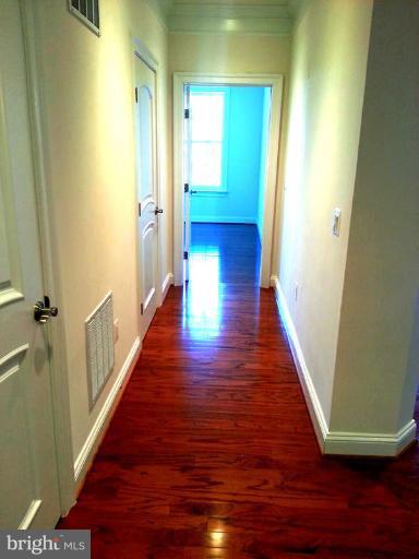 1781 Chain Bridge Road, Unit 401 McLean, VA 22102 - Photo 15 of 30 Interior (General)