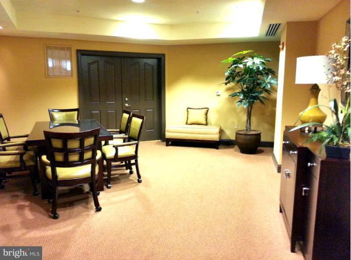1781 Chain Bridge Road, Unit 401 McLean, VA 22102 - Photo 5 of 30 Interior (General)