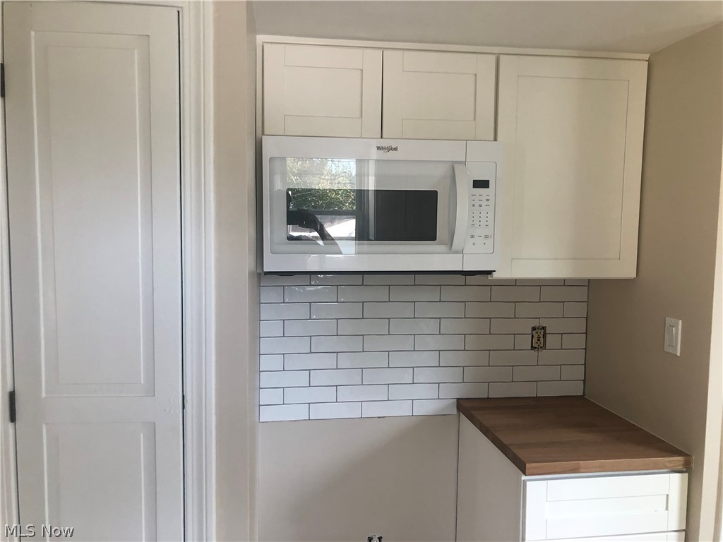 4145 Stilmore Road Cleveland, OH 44121 - Photo 8 of 17