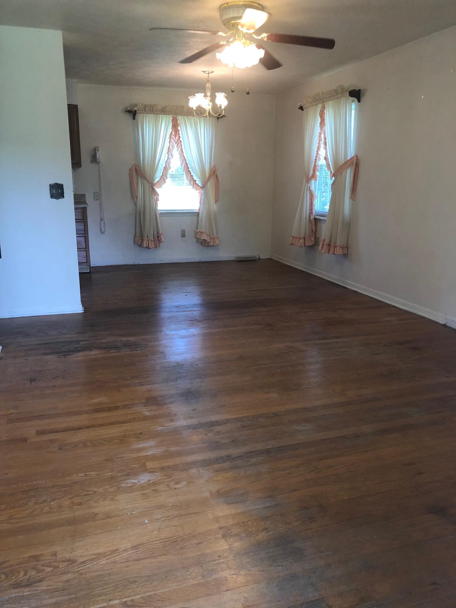 268 Coolidge Road La Follette, TN 37766 - Photo 14 of 33 Dining area