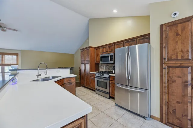 $359,999 | 2313 Pine Creek Court, South Bend, IN 46628