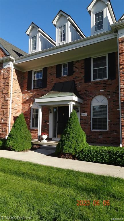 1675 Huntington Park, Unit E Rochester Hills, MI 48309 - Photo 2 of 33