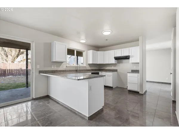 $399,000 | 639 East Browning Avenue, Hermiston, OR 97838