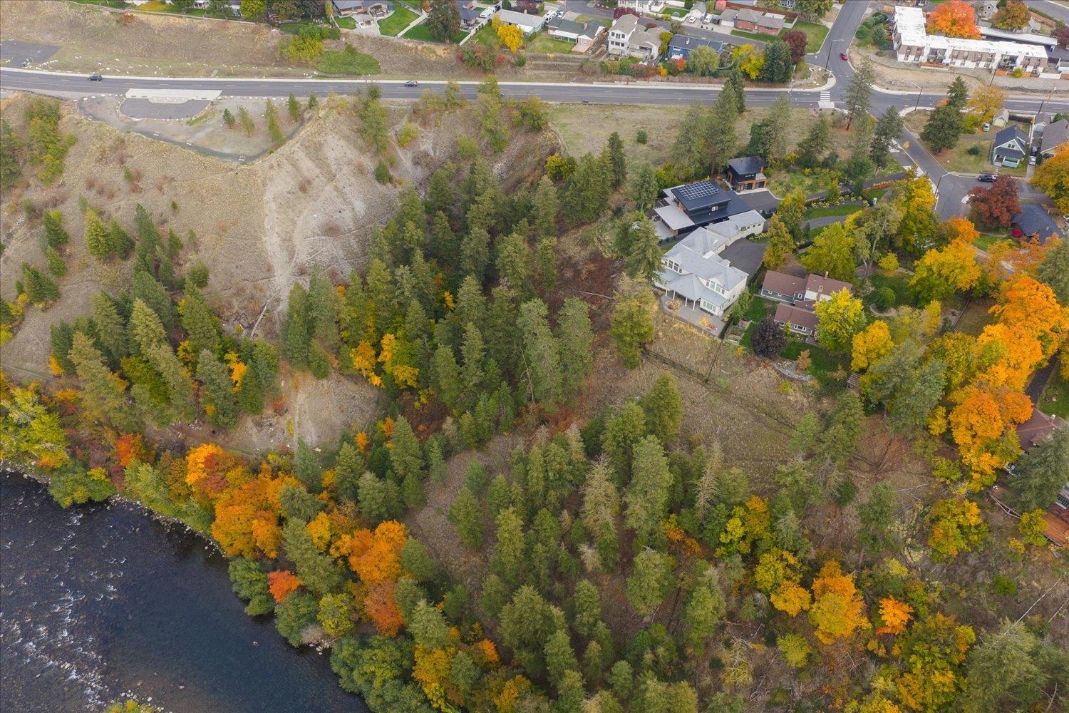 1757 North W Point Road Spokane, WA 99201 - Photo 4 of 12 Gallery Image 4