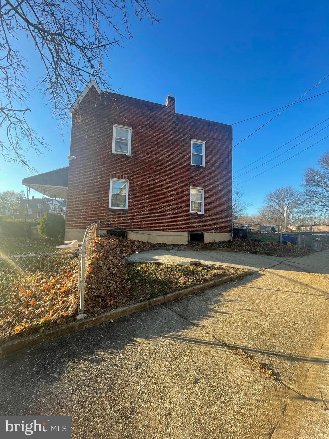 701 Kevin Road Baltimore, MD 21229 - Photo 3 of 16