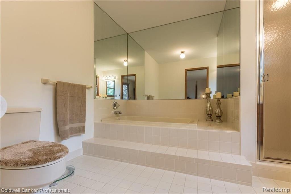 19 Sugar Pine Road Rochester Hills, MI 48309 - Photo 22 of 35