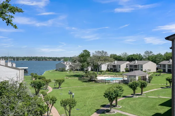 $225,000 | 301-building D 301-building D Lakeview Terrace, Montgomery, TX 77356