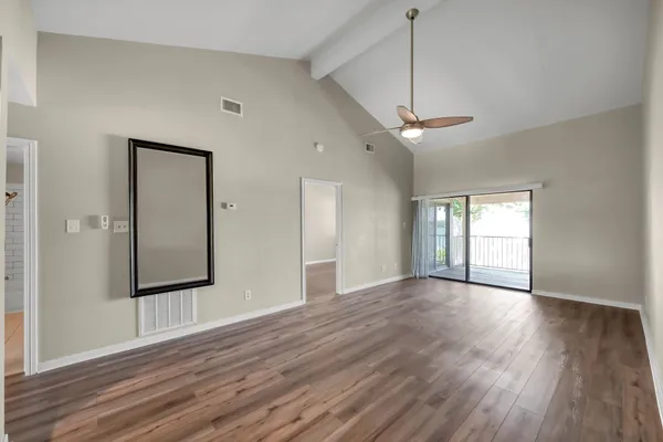 $225,000 | 301-building D 301-building D Lakeview Terrace, Montgomery, TX 77356