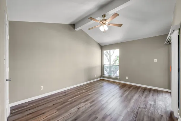 $225,000 | 301-building D 301-building D Lakeview Terrace, Montgomery, TX 77356