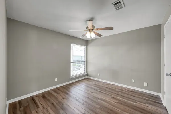 $225,000 | 301-building D 301-building D Lakeview Terrace, Montgomery, TX 77356