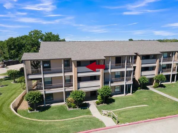 $225,000 | 301-building D 301-building D Lakeview Terrace, Montgomery, TX 77356