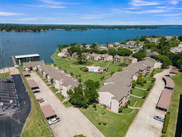 $225,000 | 301-building D 301-building D Lakeview Terrace, Montgomery, TX 77356