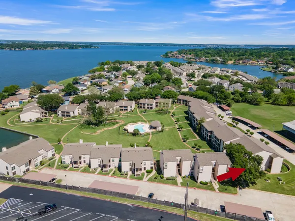 $225,000 | 301-building D 301-building D Lakeview Terrace, Montgomery, TX 77356