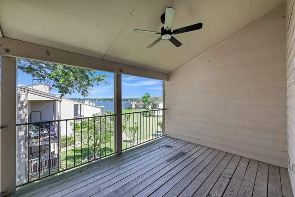 $225,000 | 301-building D 301-building D Lakeview Terrace, Montgomery, TX 77356