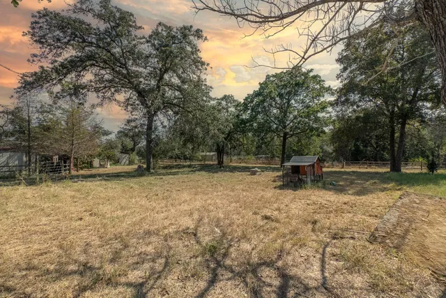 $369,500 | 664 Hidden Oaks Drive, Elgin, TX 78621