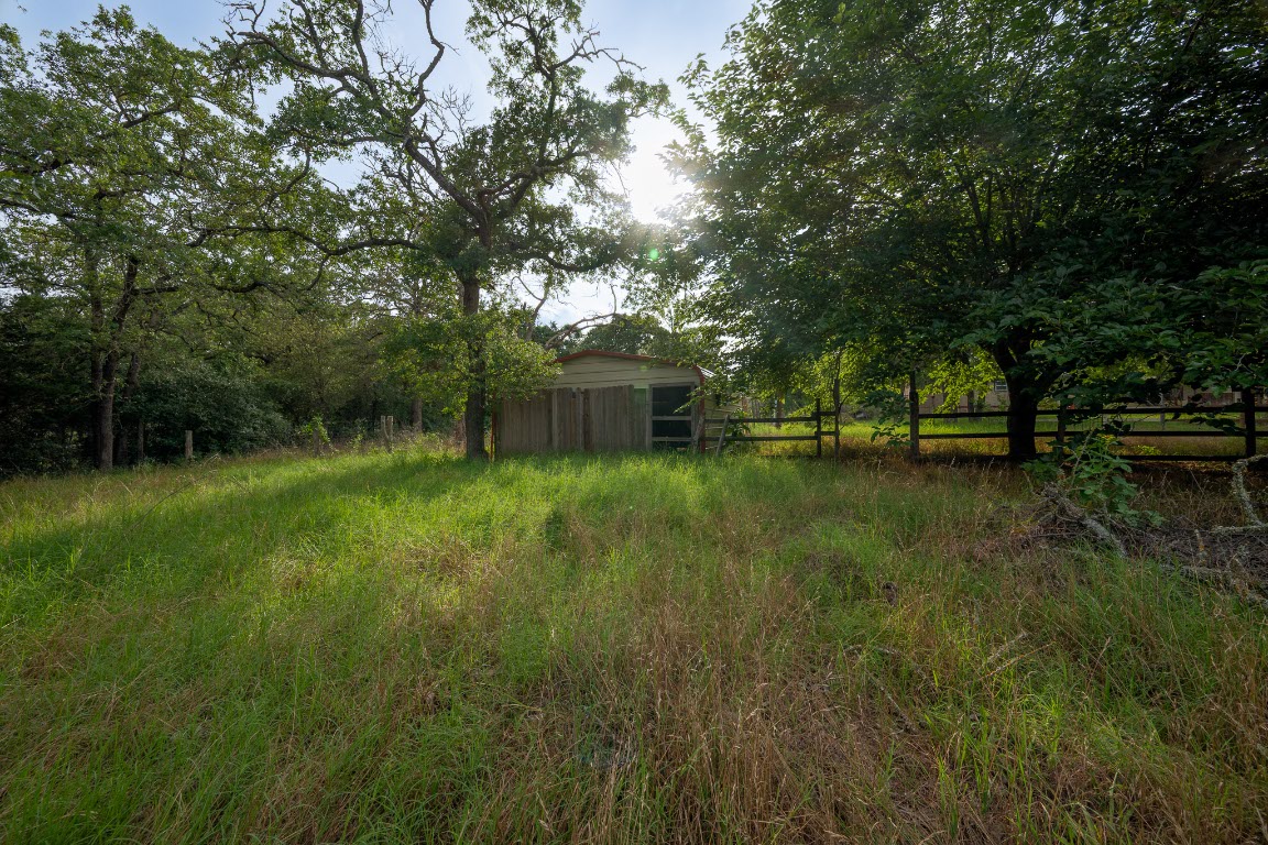 664 Hidden Oaks Drive Elgin, TX 78621 - Photo 33 of 35