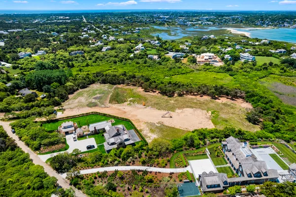 $11,750,000 | 4 Cathcart Road, Nantucket, MA 02554