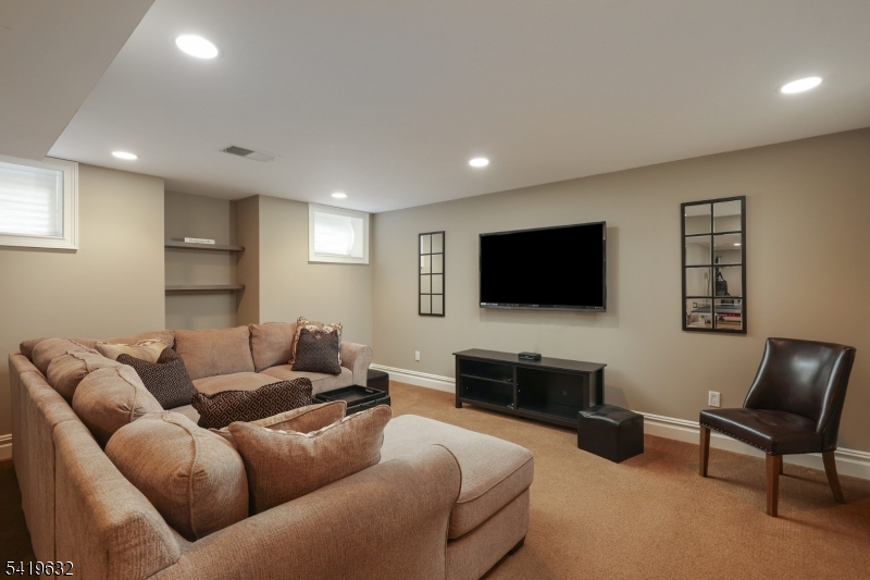 23 Galloping Hill Road Bernards, NJ 07920 - Photo 31 of 44