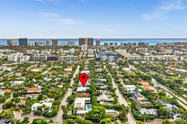 a black and white photo of a room