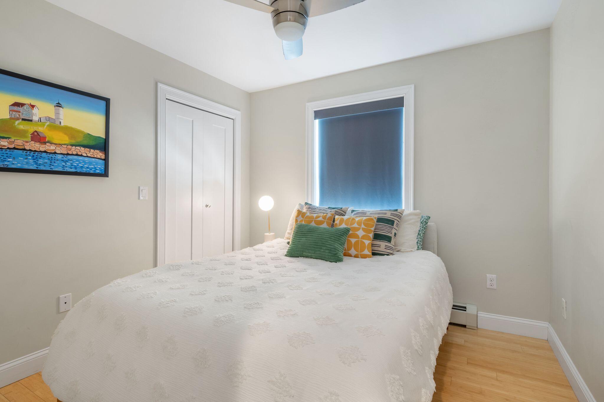 50 Myrtle Street Portland, ME 04101 - Photo 34 of 50 3rd Fl Bedroom