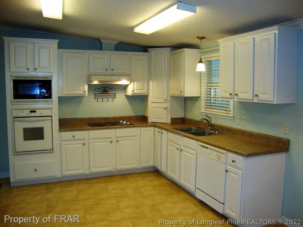436 Hayes Road Spring Lake, NC 28390 - Photo 9 of 33 Gallery Image 9