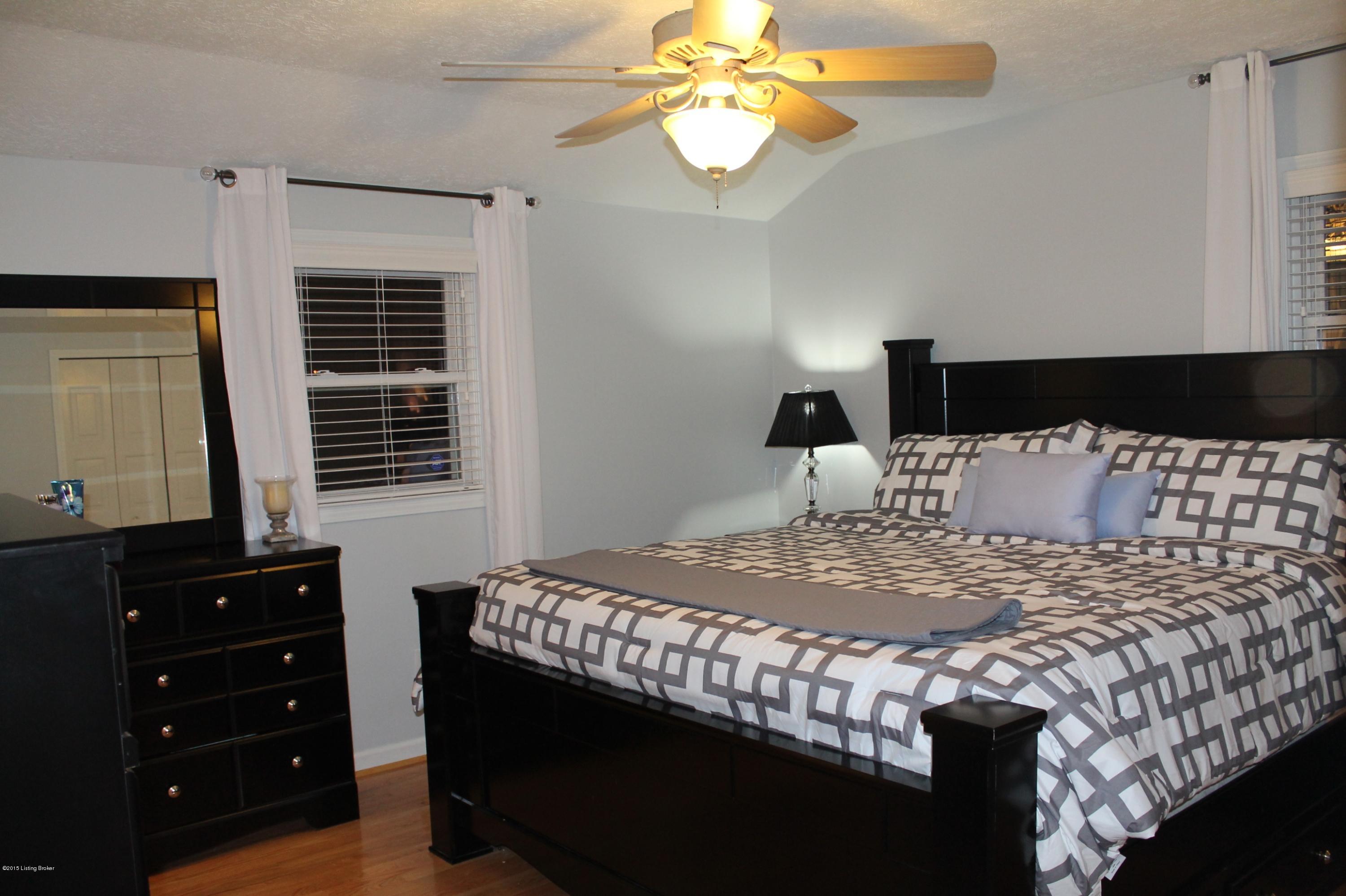 7805 Laurel Ridge Road Louisville, KY 40219 - Photo 28 of 77 Master bedroom