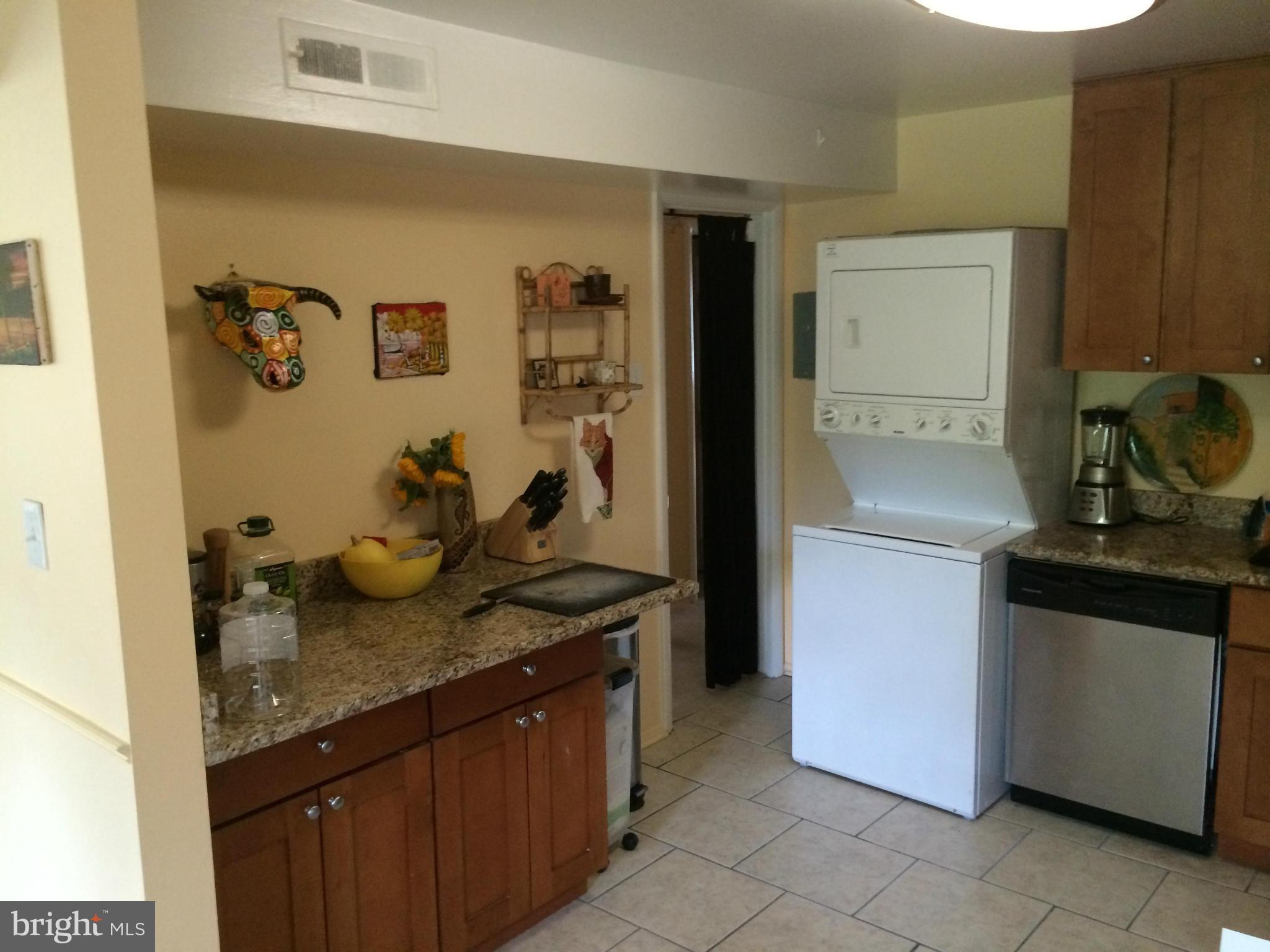 19044 Mills Choice Road, Unit 3 Gaithersburg, MD 20886 - Photo 2 of 9 Kitchen