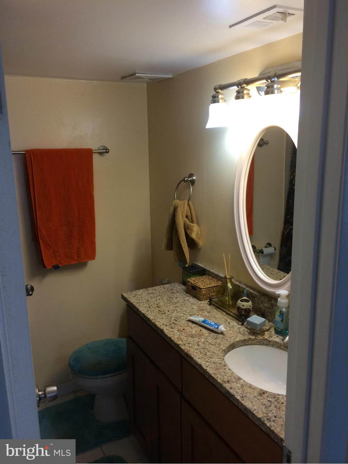 19044 Mills Choice Road, Unit 3 Gaithersburg, MD 20886 - Photo 6 of 9 Bath