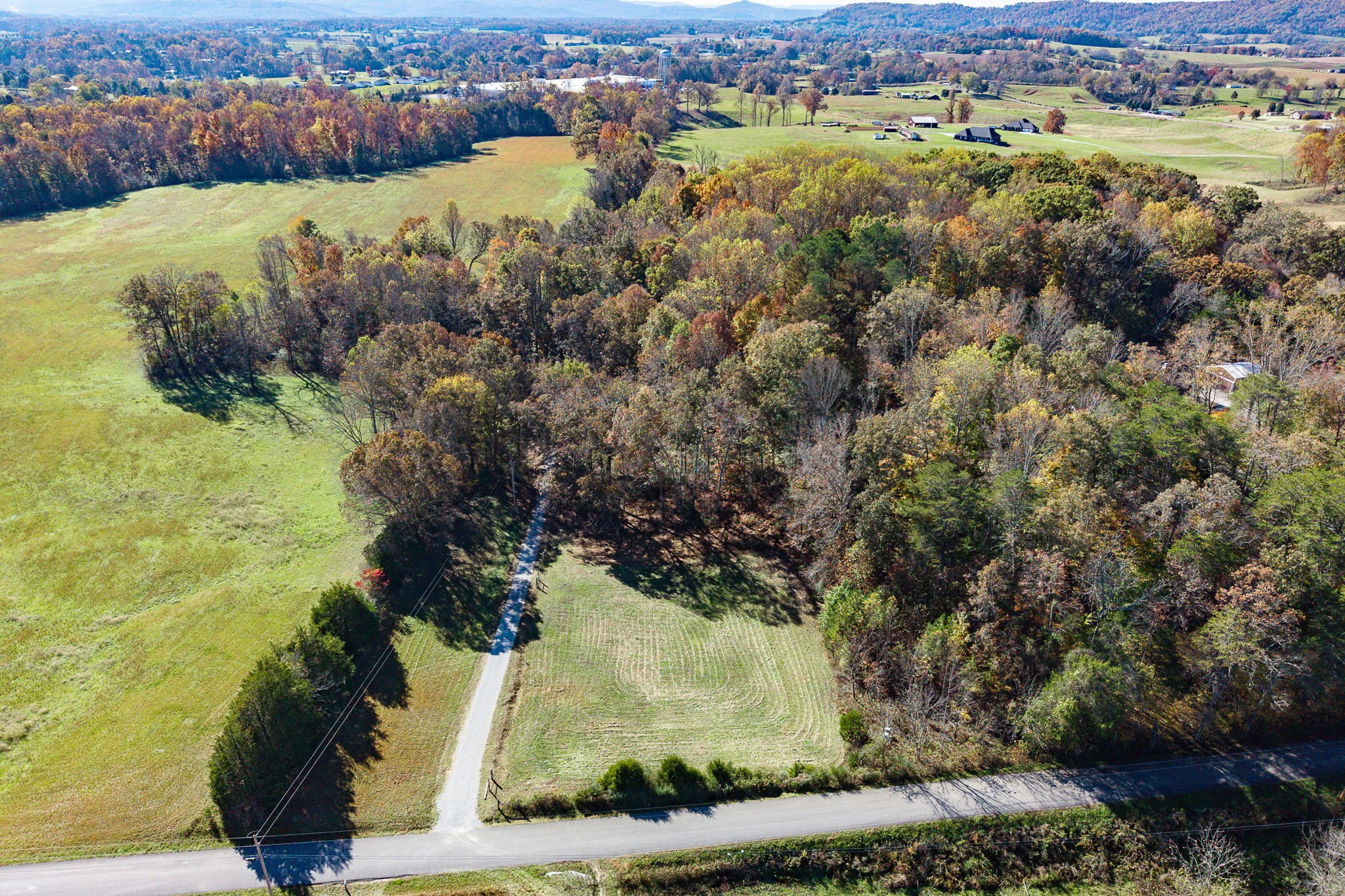 375 Golden Herren Road Sparta, TN 38583 - Photo 14 of 45 a view of a city