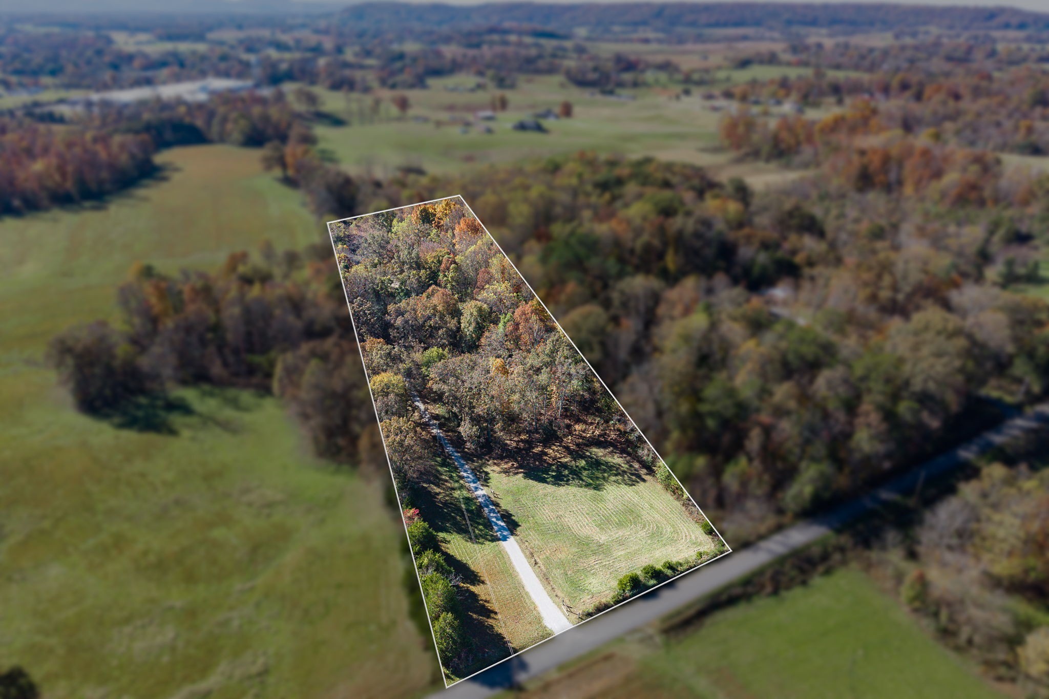 375 Golden Herren Road Sparta, TN 38583 - Photo 15 of 45 a view of a lake in middle of the town