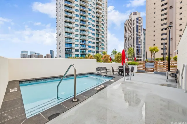 $820,000 | 615 Keawe Street, Unit 3005, Honolulu, HI 96813
