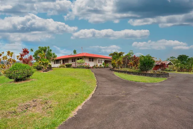 a view of street with small space