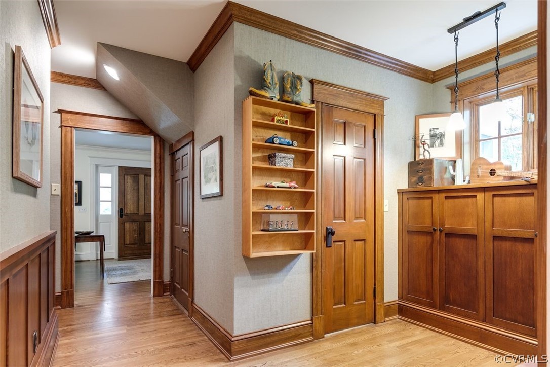 6600 Prospect Road Richmond, VA 23229 - Photo 33 of 50 Music Room. These solid oak cabinets are full of v