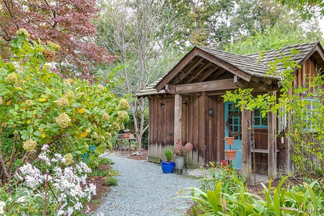 6600 Prospect Road Richmond, VA 23229 - Photo 7 of 50 Adorable garden shed using the original door and w