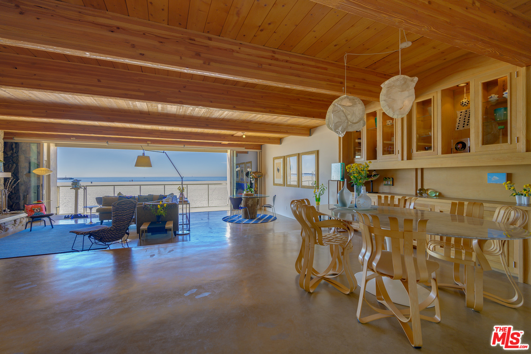 1 Spinnaker Street, Unit 2 Marina del Rey, CA 90292 - Photo 6 of 33 a lobby with furniture and wooden floor
