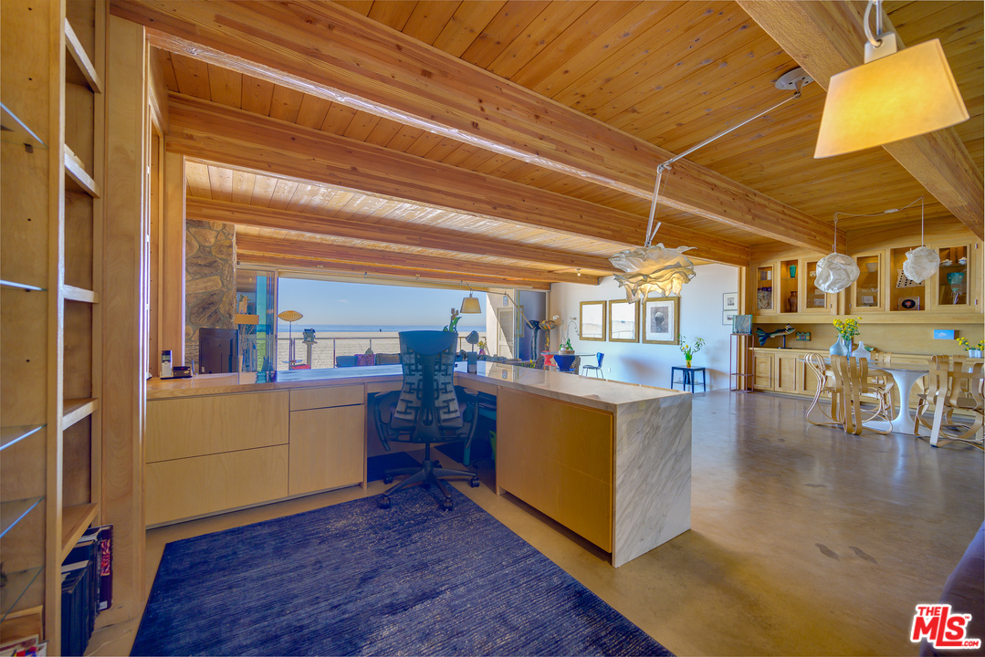 1 Spinnaker Street, Unit 2 Marina del Rey, CA 90292 - Photo 7 of 33 a living room with furniture and a wooden floor