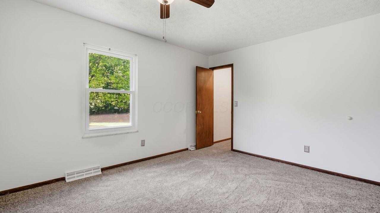 4432 White Road Centerburg, OH 43011 - Photo 17 of 37