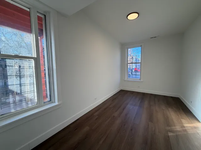 $2,819 | 1456 North Kedzie Avenue, Unit 1R, Chicago, IL 60651