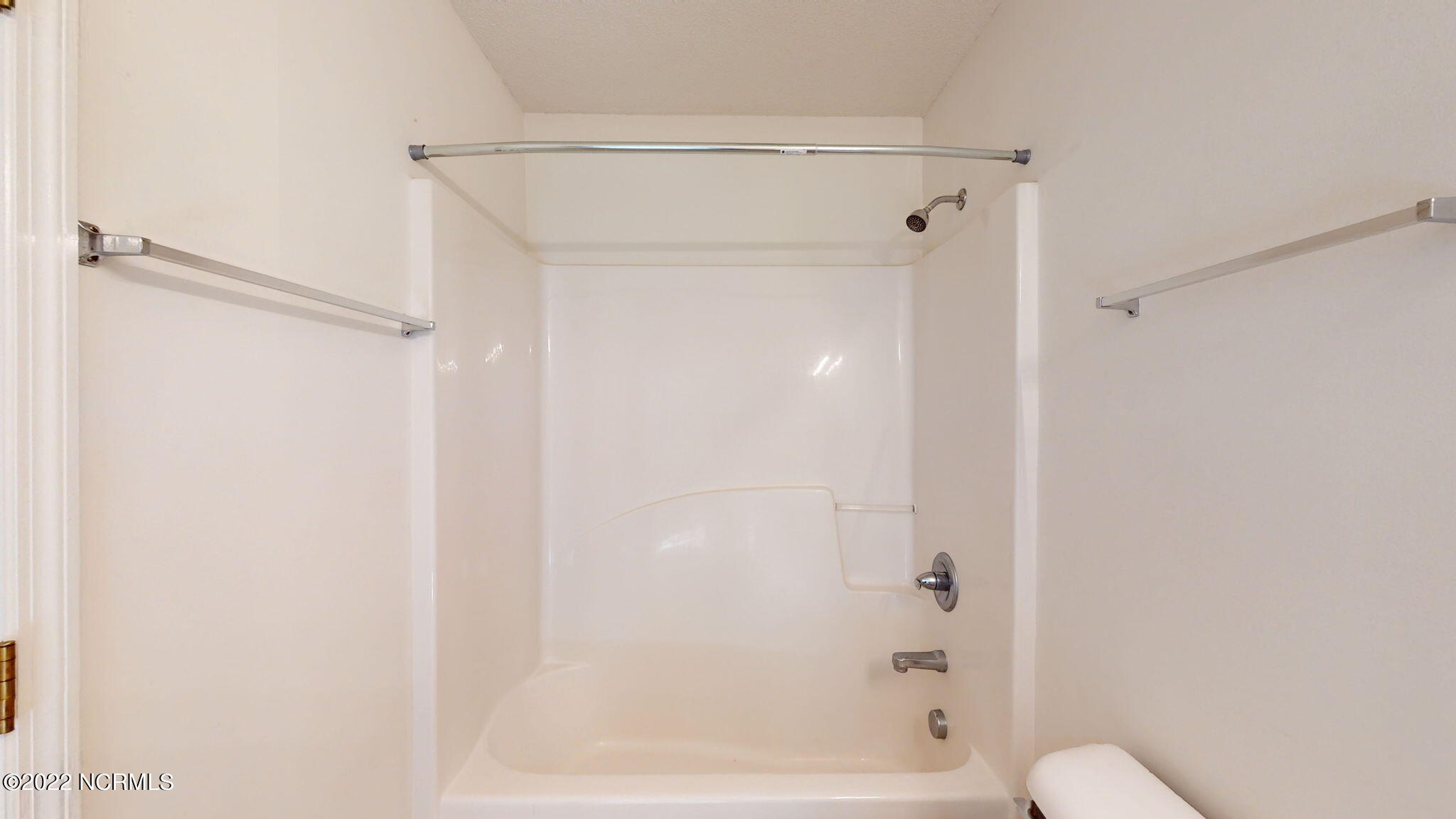 216 Smallwood Road Hubert, NC 28539 - Photo 18 of 45 full hall bath