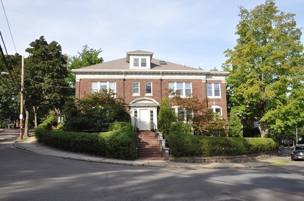 44 Rawson Road, Unit 44 Brookline, MA 02445 - Photo 14 of 16