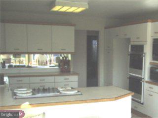 809 New Albany Road Moorestown, NJ 08057 - Photo 5 of 6