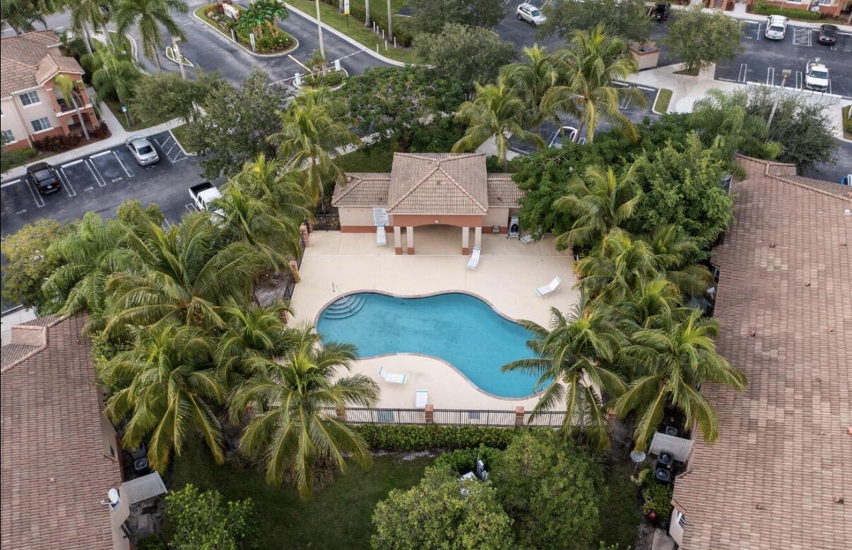 3780 North Jog Road, Unit 202 West Palm Beach, FL 33411 - Photo 12 of 14 IMG_1761