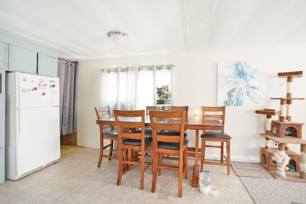 46 Willow Tree Drive Attleboro, MA 02703 - Photo 12 of 14