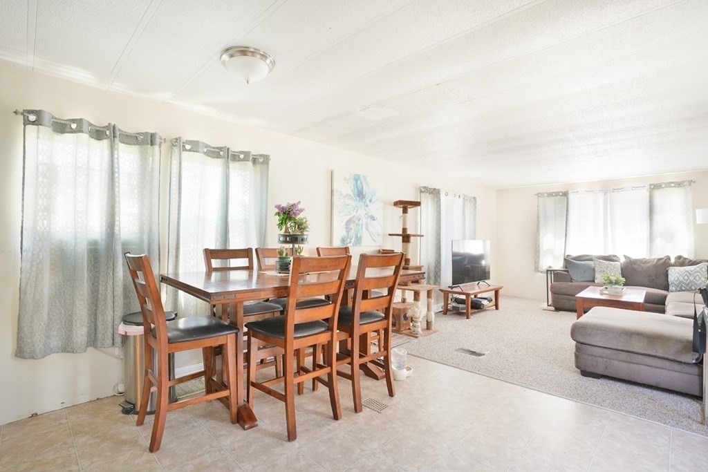 46 Willow Tree Drive Attleboro, MA 02703 - Photo 13 of 14