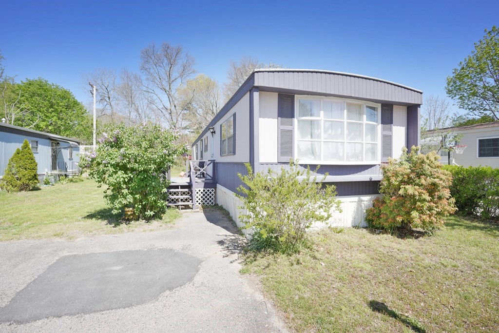 46 Willow Tree Drive Attleboro, MA 02703 - Photo 3 of 14